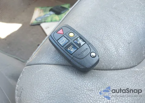 2004 Volvo Xc70 2.5T from USA, damaged, VIN YV1SZ59H241150674